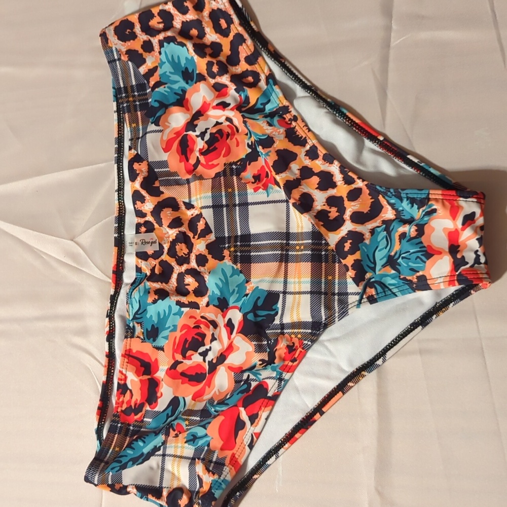 Floral and Leopard Print Swimming Suit - Picture 6 of 8
